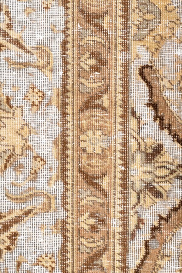 Vintage Persian  304cm x 273cm / 10' x 8'11'' - Image 6