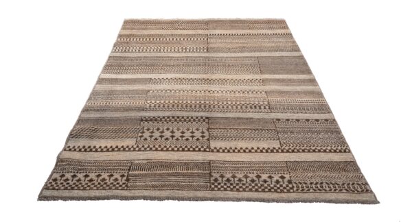 Darya Rug 236cm x 168cm / 7'8'' x 5'6'' - Image 3