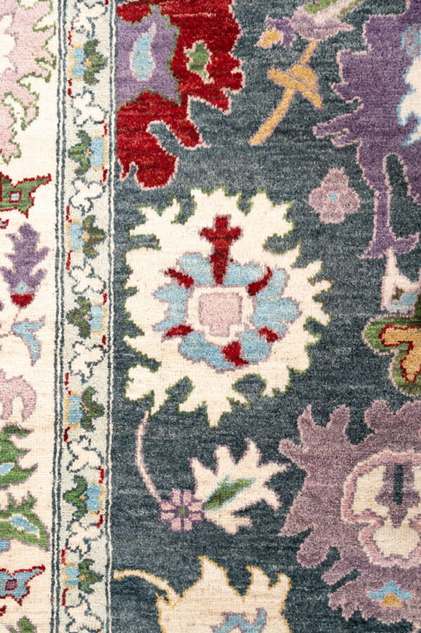 Oushak Rug 374cm x 275cm / 12'3'' x 9' - Image 6