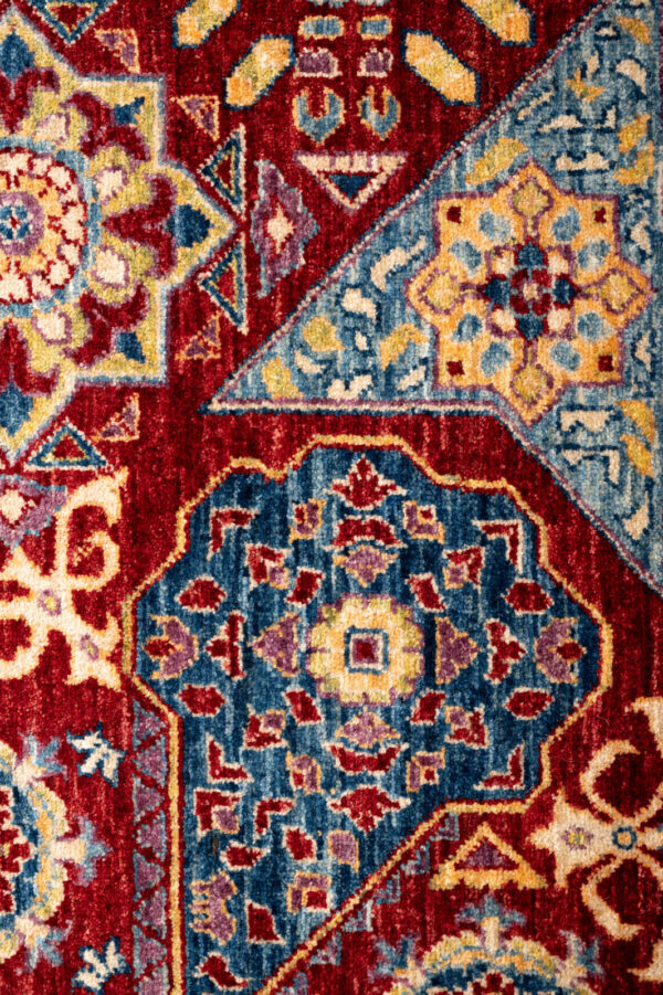 Fine Chob Rang 296cm x 244cm / 9'8'' x 8' - Image 6
