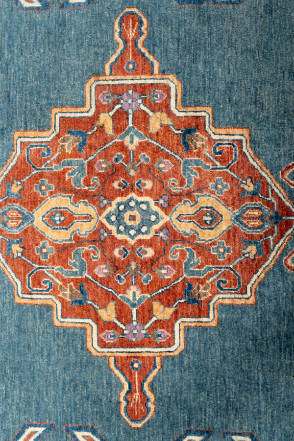 Chob Rang  300cm x 240cm / 9'10'' x 7'10'' - Image 4