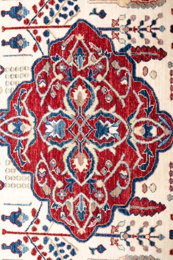 Chob Rang 309cm x 243cm / 10'2'' x 8' - Image 4