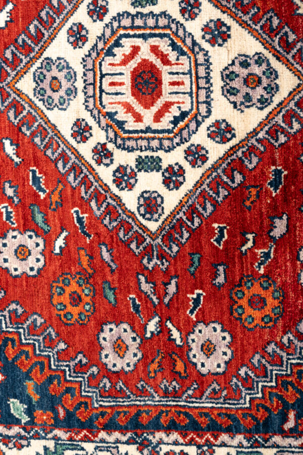 Abshar  314cm x 193cm / 10'3'' x 6'4'' - Image 5