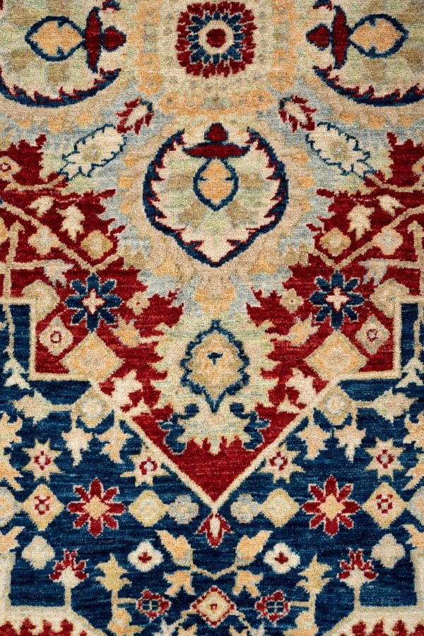 Chob Rang Motasham 364cm x 268cm / 11'11'' x 8'9'' - Image 5