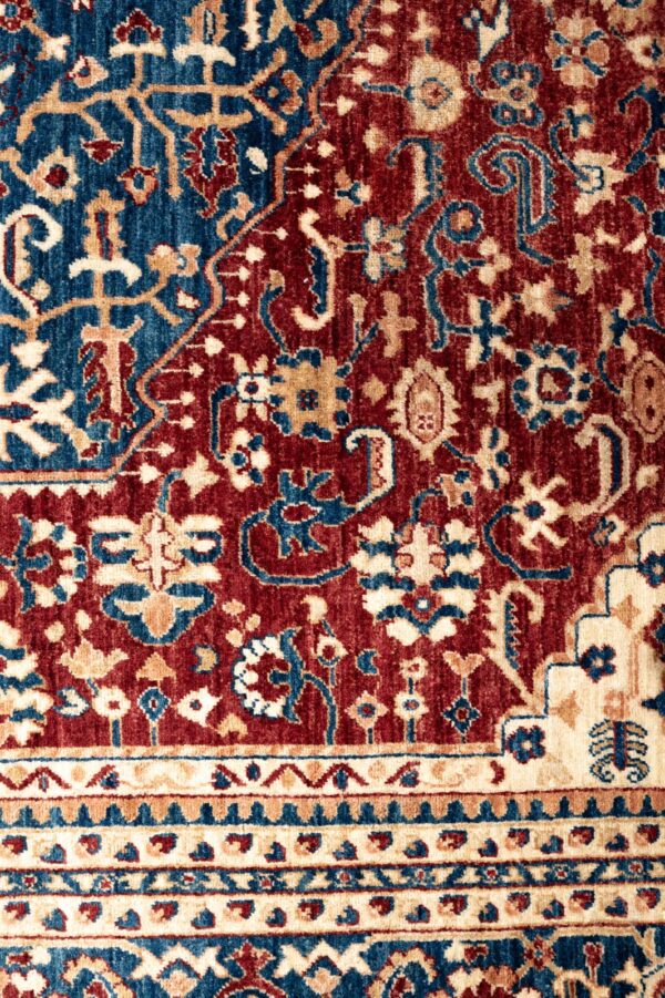 Fine Chob Rang  300cm x 208cm / 9'10'' x 6'10'' - Image 7