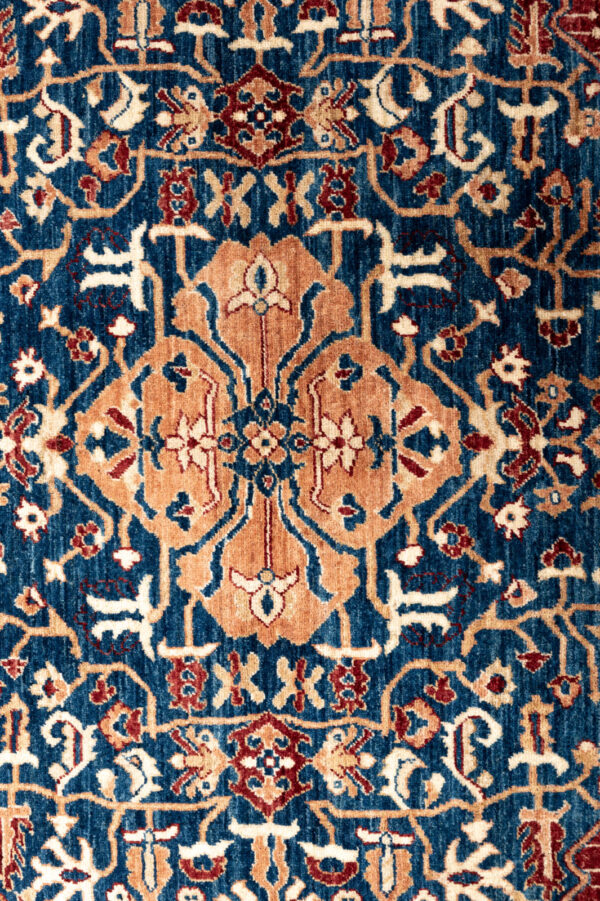 Fine Chob Rang  300cm x 208cm / 9'10'' x 6'10'' - Image 4