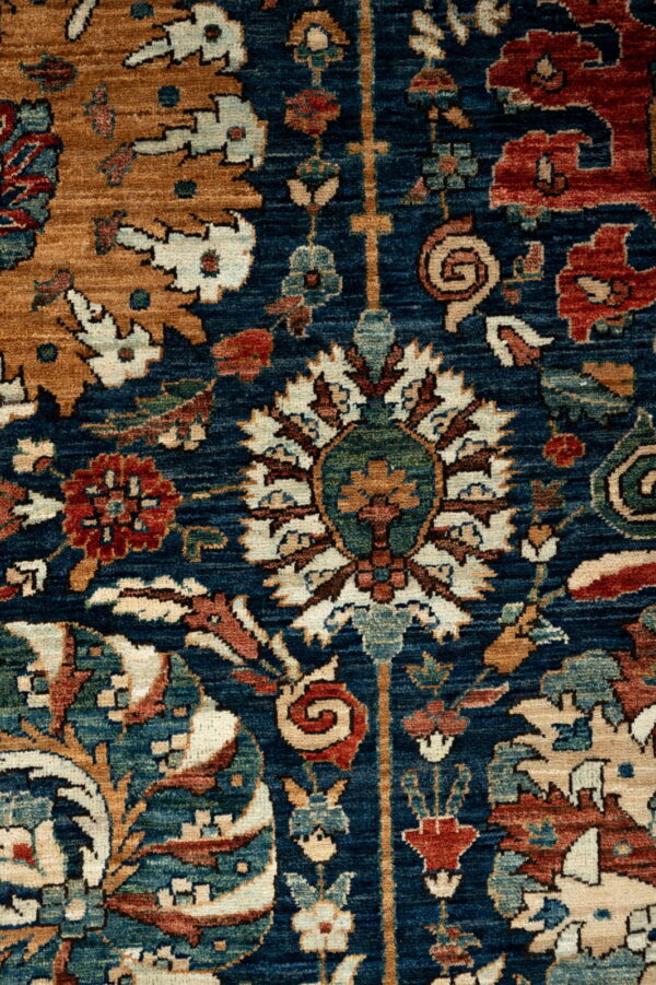 Fine Chob Rang  357cm x 280cm / 11'9'' x 9'2'' - Image 6