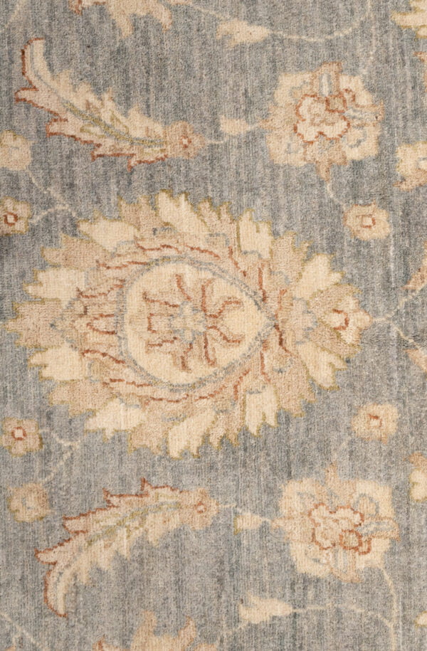 Ziegler Rug 252cm x 170cm / 8'3'' x 5'7'' - Image 5