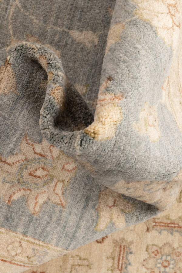 Ziegler Rug 252cm x 170cm / 8'3'' x 5'7'' - Image 2