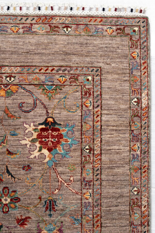 Sultani 194cm x 148cm / 6'4'' x 4'10'' - Image 4