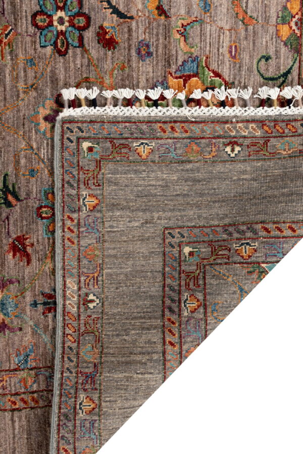Sultani 194cm x 148cm / 6'4'' x 4'10'' - Image 9
