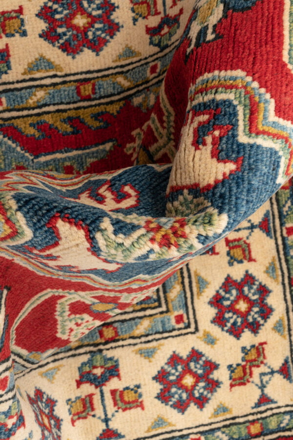 Village Kazak 787cm x 78cm / 25'10'' x 2'7'' - Image 2