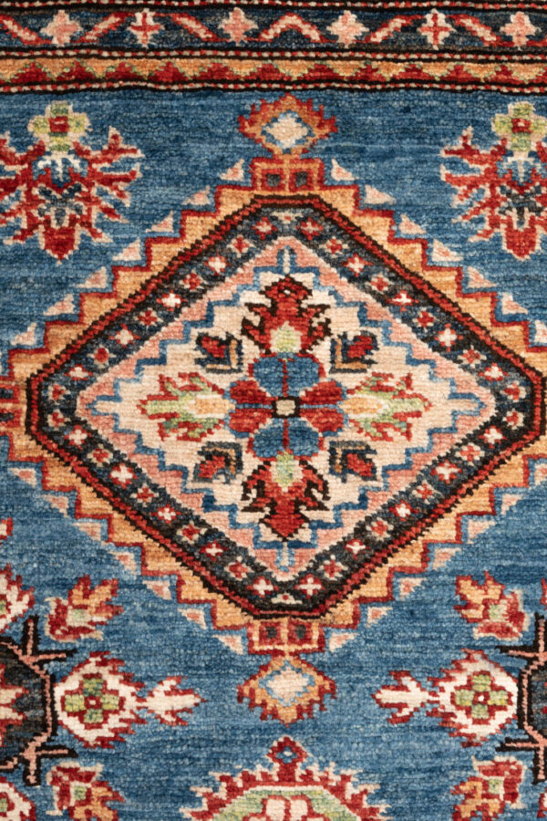 Fine Kazak 276cm x 77cm / 9' x 2'6'' - Image 5