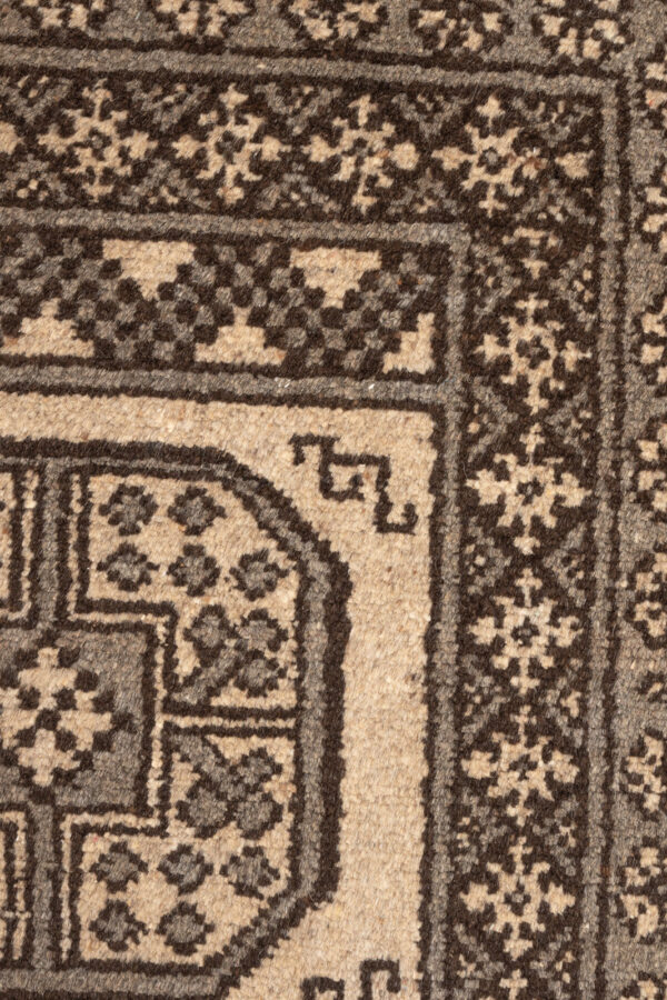 Aqchae  280cm x 76cm / 9'2'' x 2'6'' - Image 4