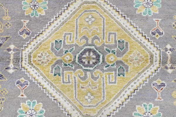 Abshar 292cm x 191cm / 9'7'' x 6'3'' - Image 3