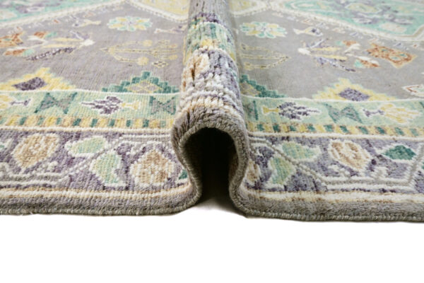 Abshar 292cm x 191cm / 9'7'' x 6'3'' - Image 6