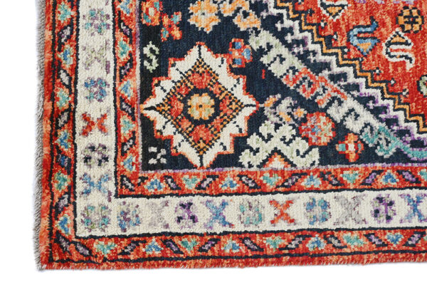 Abshar 178cm x 125cm / 5'10'' x 4'1'' - Image 3