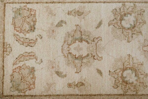 Ziegler Runner Rug 362cm x 77cm / 11'11'' x 2'6'' - Image 5