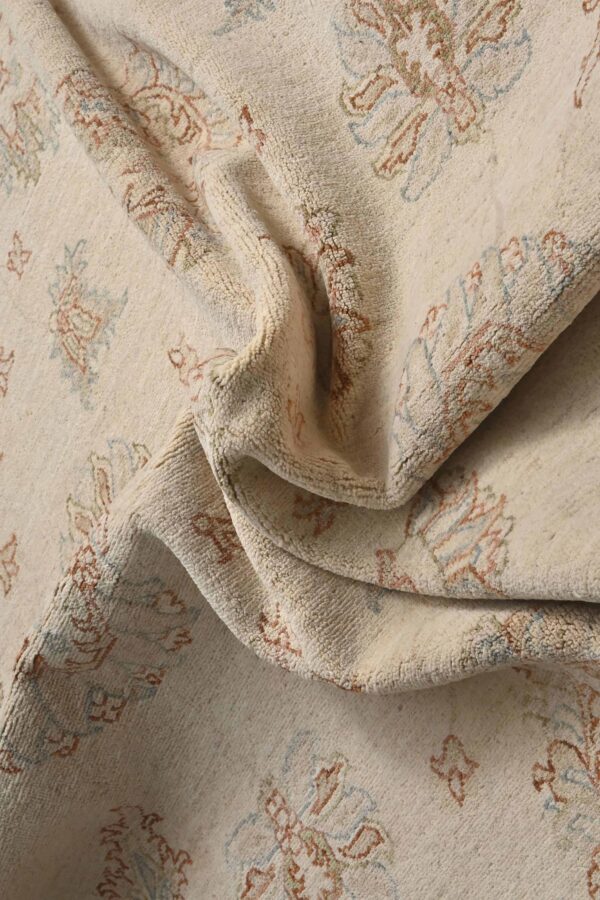 Ziegler Rug 304cm x 207cm / 10ft x 6ft 9in - Image 5
